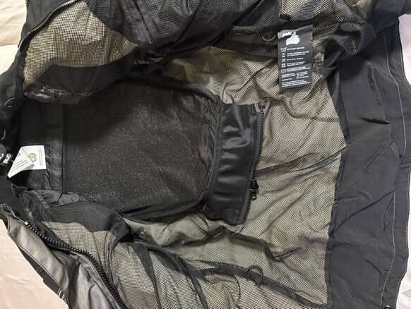 Продам мото куртку