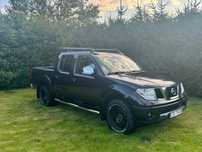 Nissan Navara Long manualna skrzynia skóry hak zarejestrowany w PL