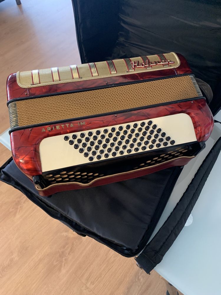 Acordeão Hohner Arietta 1M