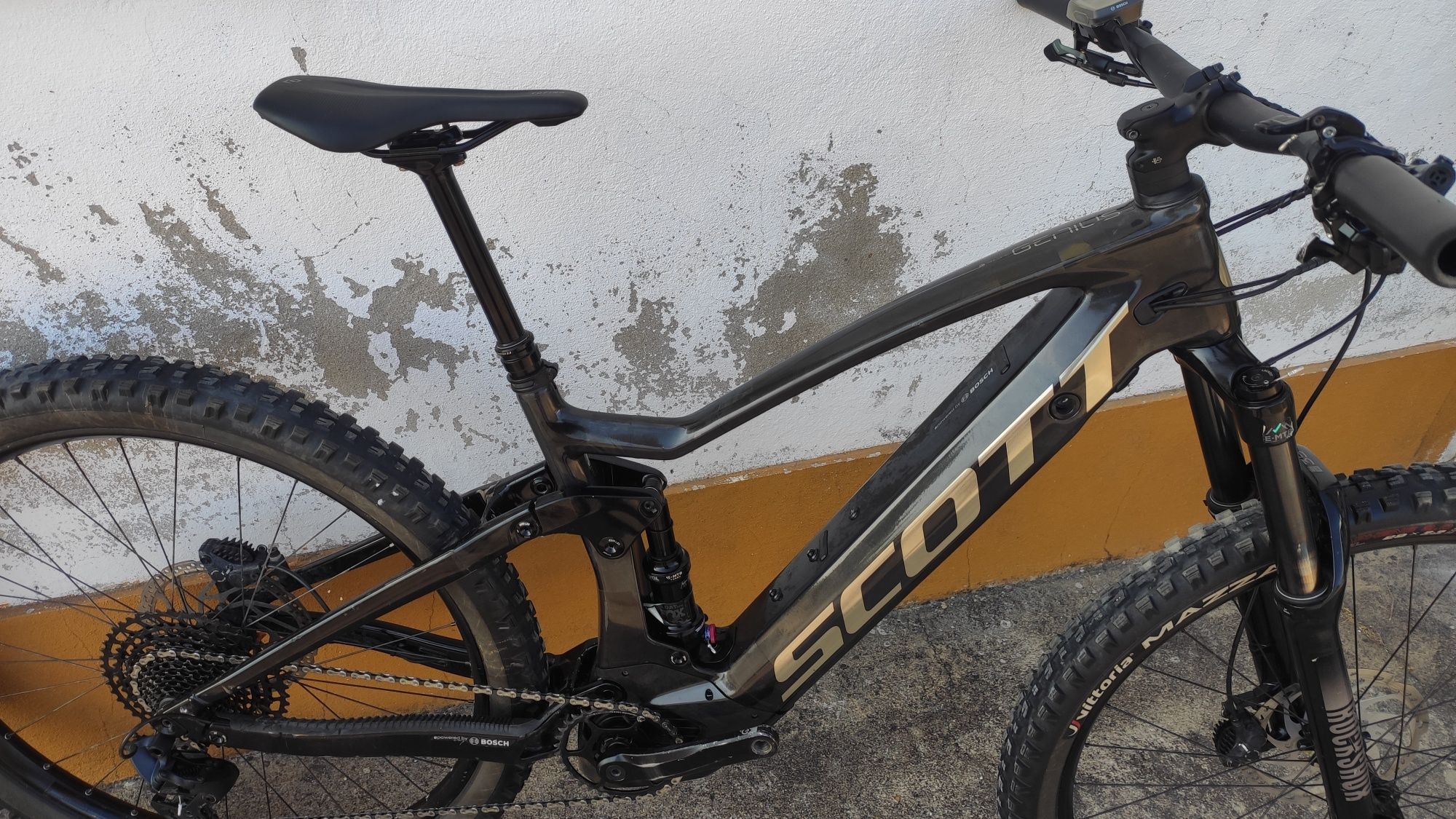 Bicicleta Eléctrica E-Bike Scott E-Genius Carbono 2 baterias