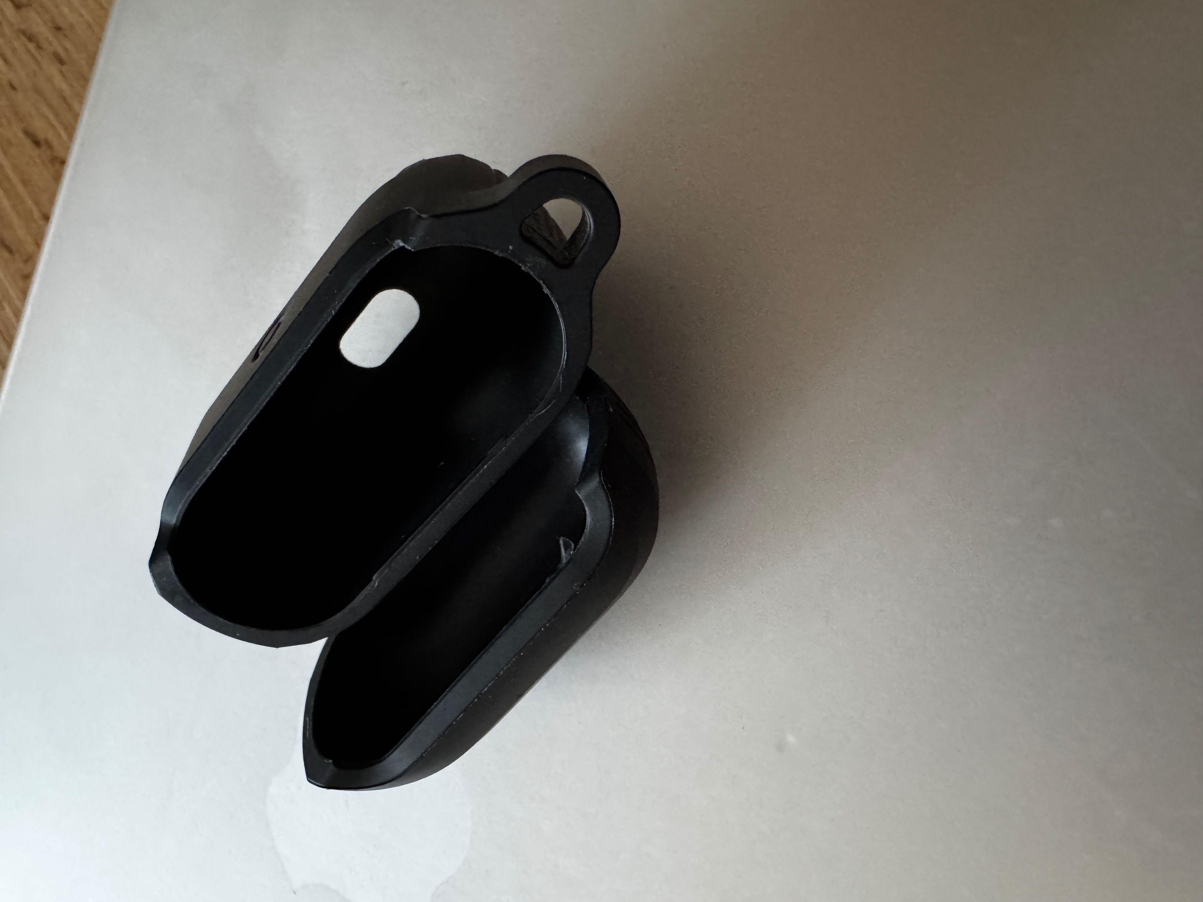 Case AirPods 3 - oryginalny firmy Spigen - trwały i wytrzymały