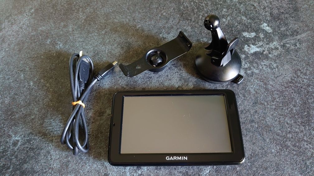 GPS Навігатор Garmin nüvi 2595LM автонавігатор + Карти України