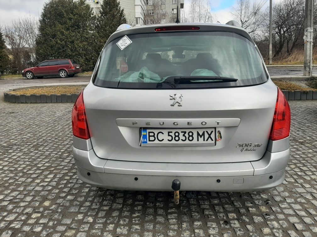 Продаю Peugeot 308sw 1.6d панорама,2010рік.