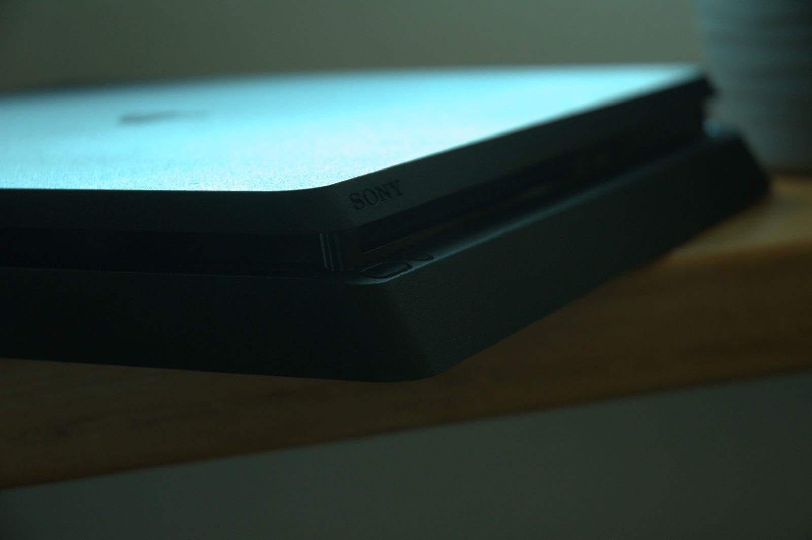 PlayStation 4 slim
