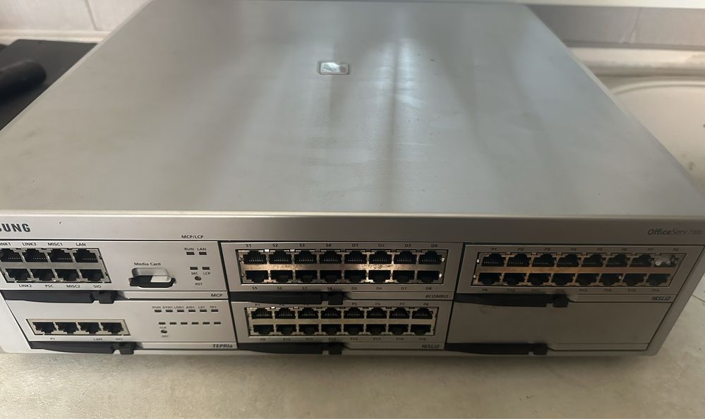 Продам АТС Samsung OfficeServ 7200