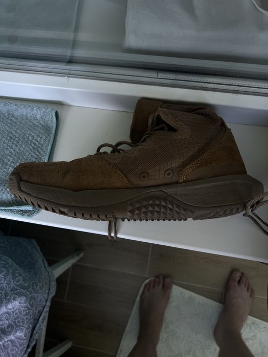 Трекінгові берці Nike