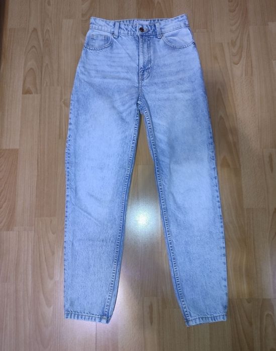 Джинси Bershka  в гарному стані