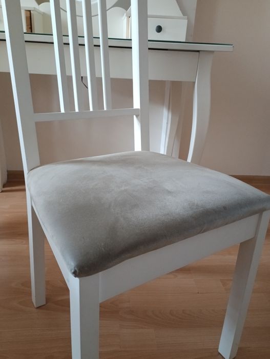 Toaletka Ikea i  krzeslo