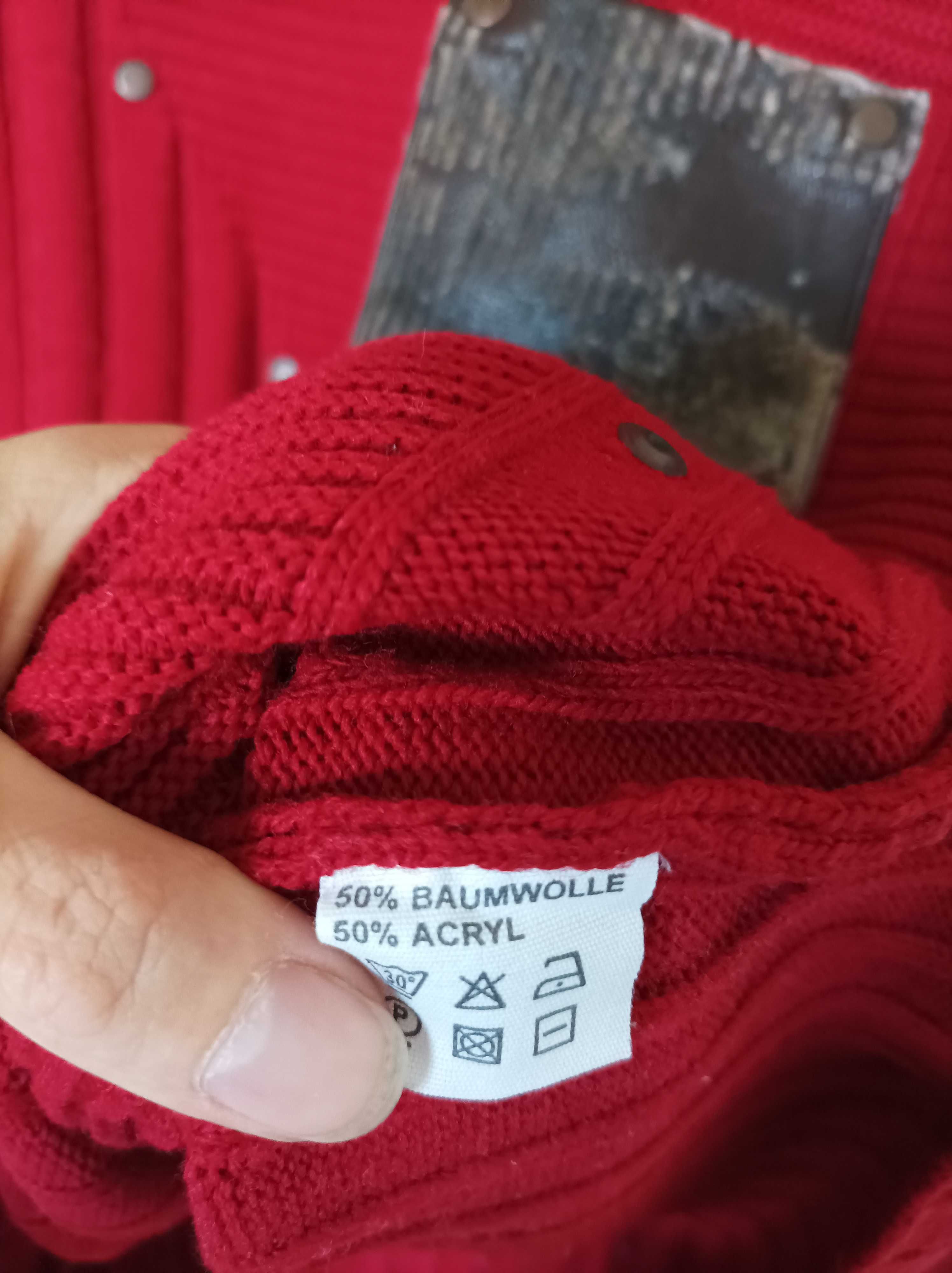 Sweter męski czerwony