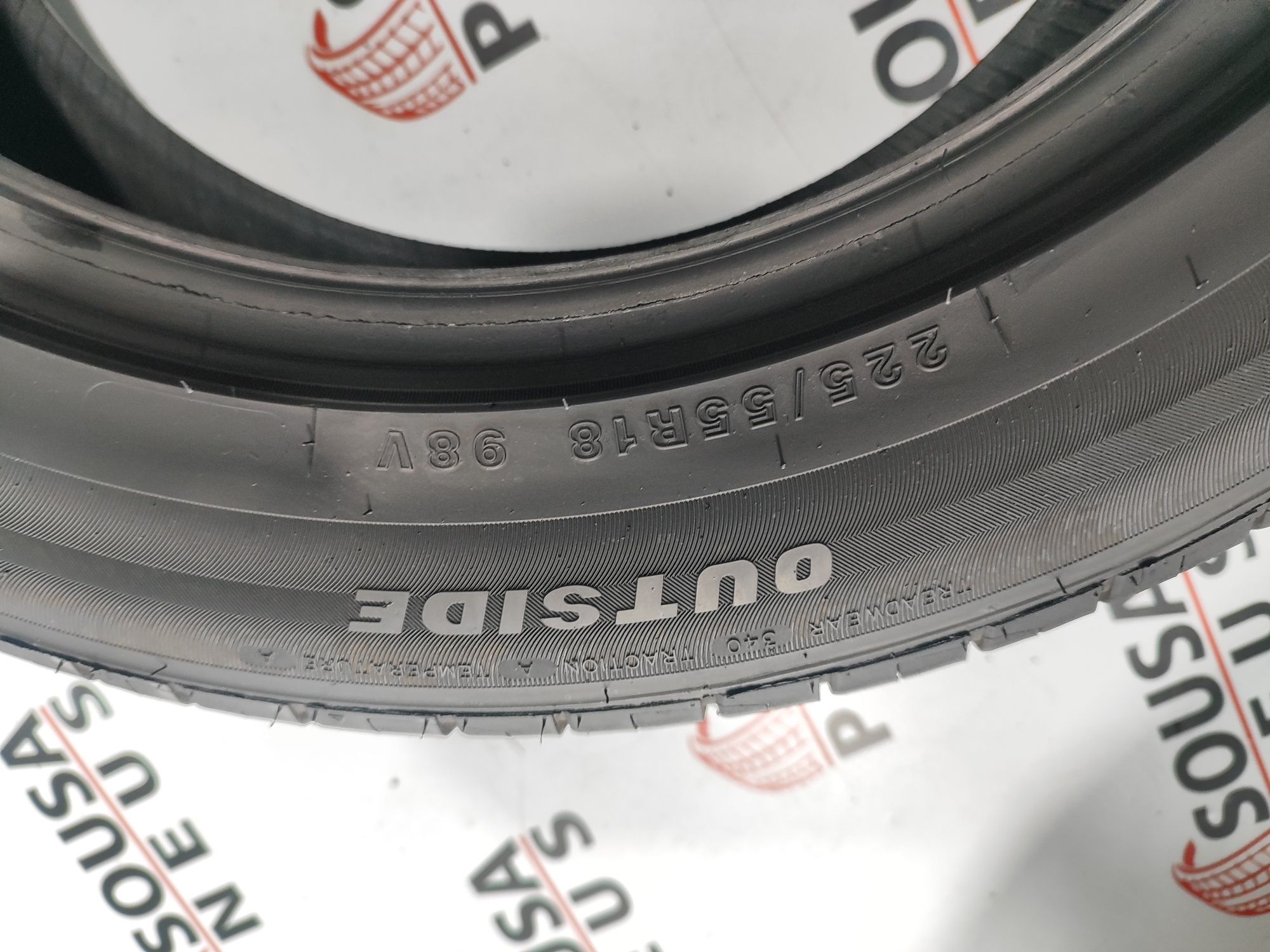130 Euros 2 pneus semi novos 225-55R18 Tristar - Oferta dos Portes