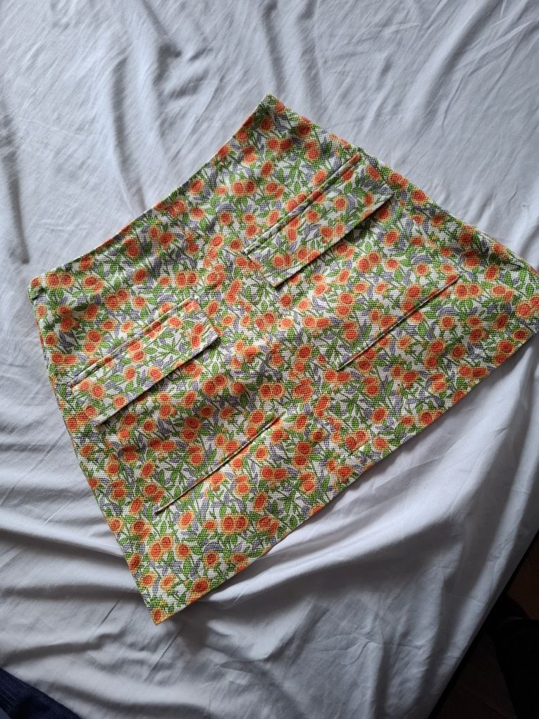 Spódnica mini 158 164 kwiaty