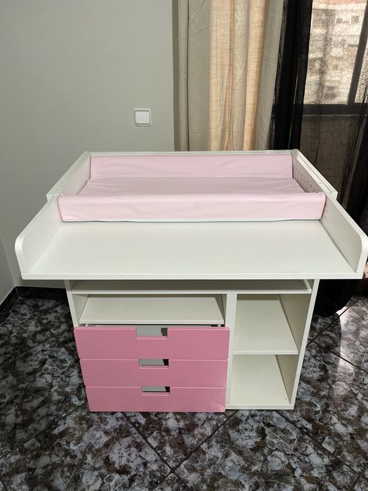 Cómoda com trocador semi-novo