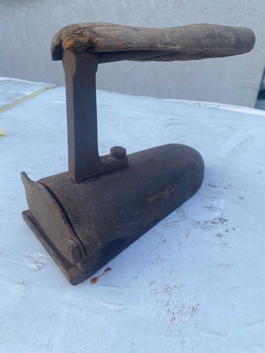 Stare zabytkowe żelazka