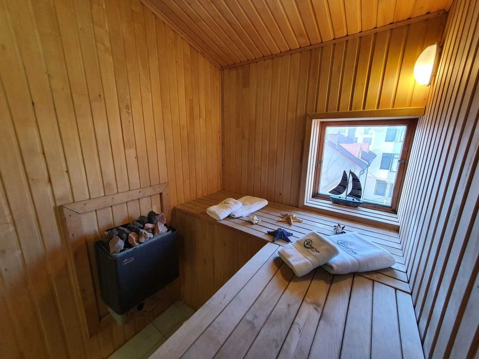 Апартаменти “Люкс” з сауною та терасою