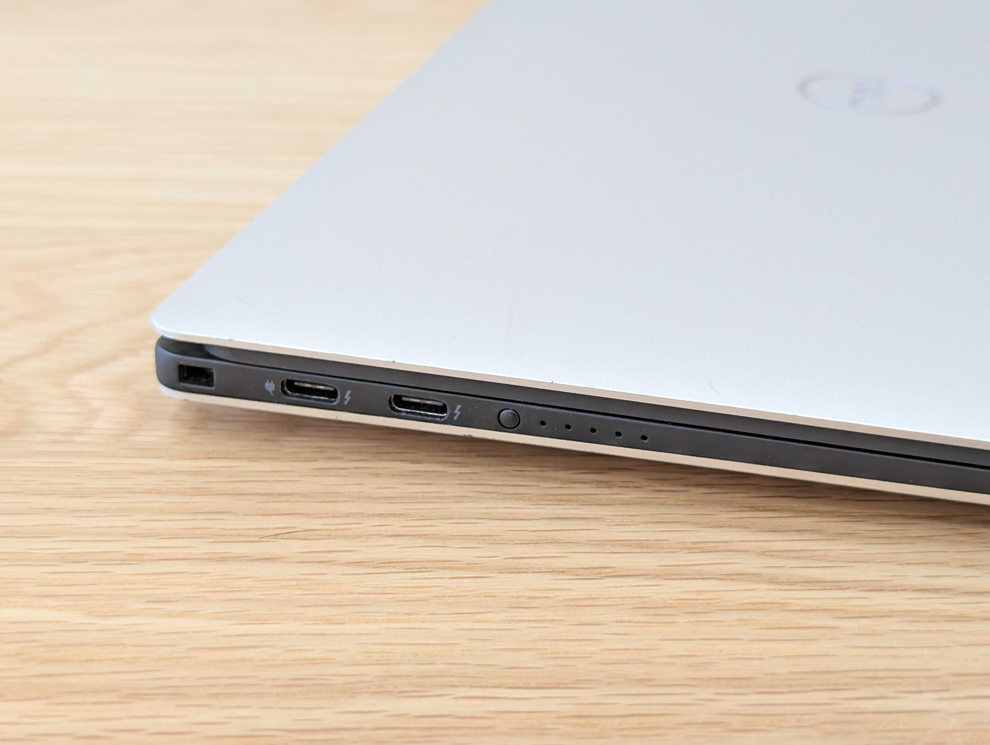 Dell XPS 13 9370 FullHD IPS i5-8350 4ядра 16/512gb ShopusCenter