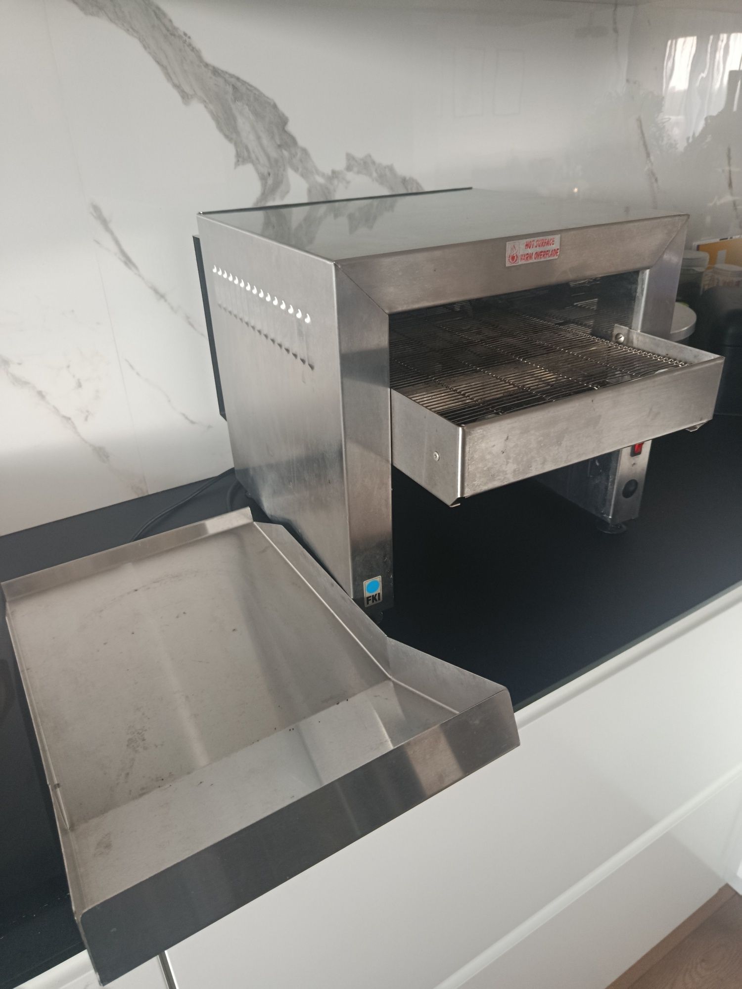 Grill/opiekacz taśmowy gastronomiczny