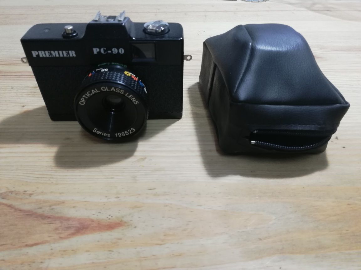 Máquina fotográfica PC 90