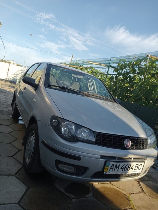 Fiat Albea 2010 один власник