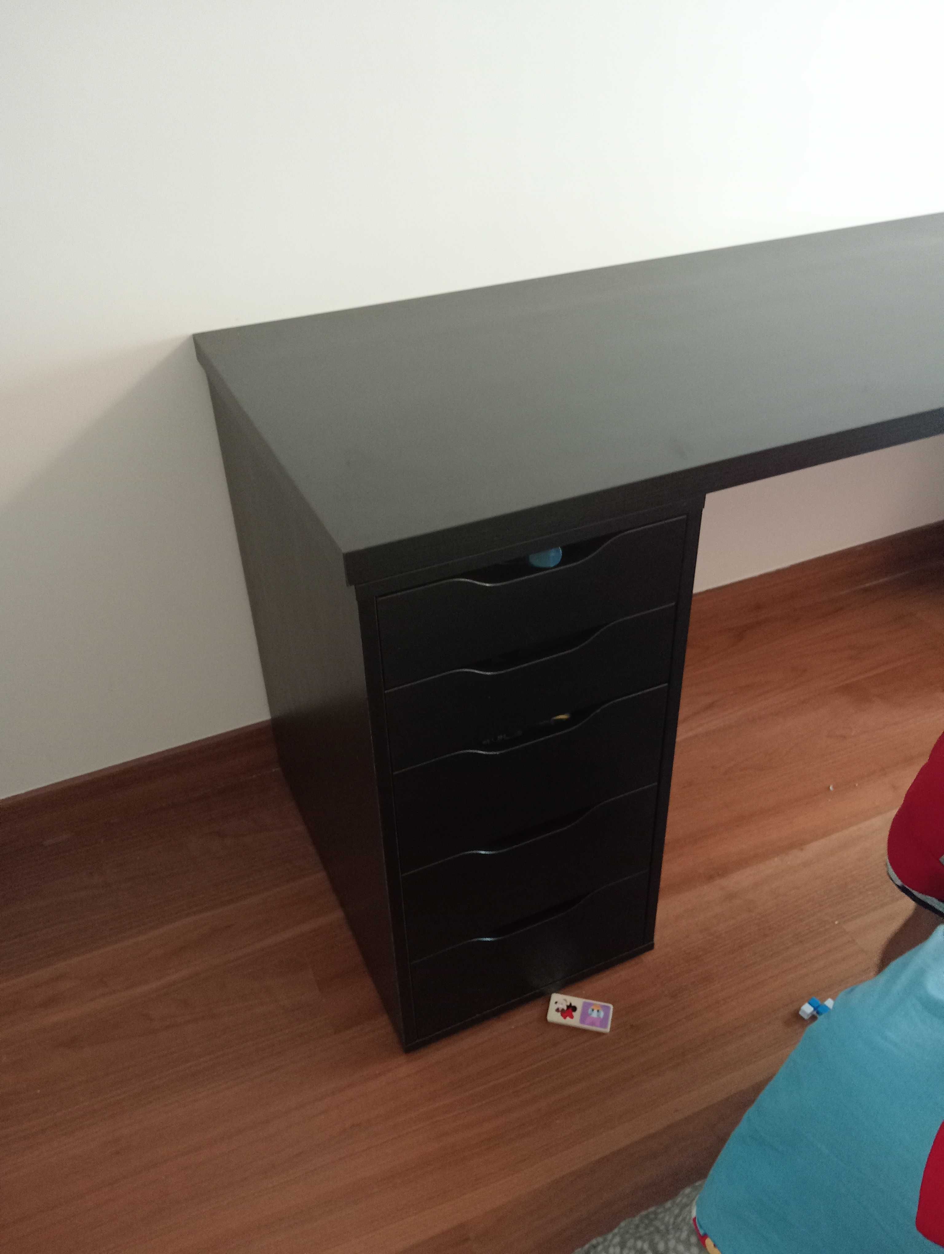 Secretaria Ikea 120x60 com 12 gavetas