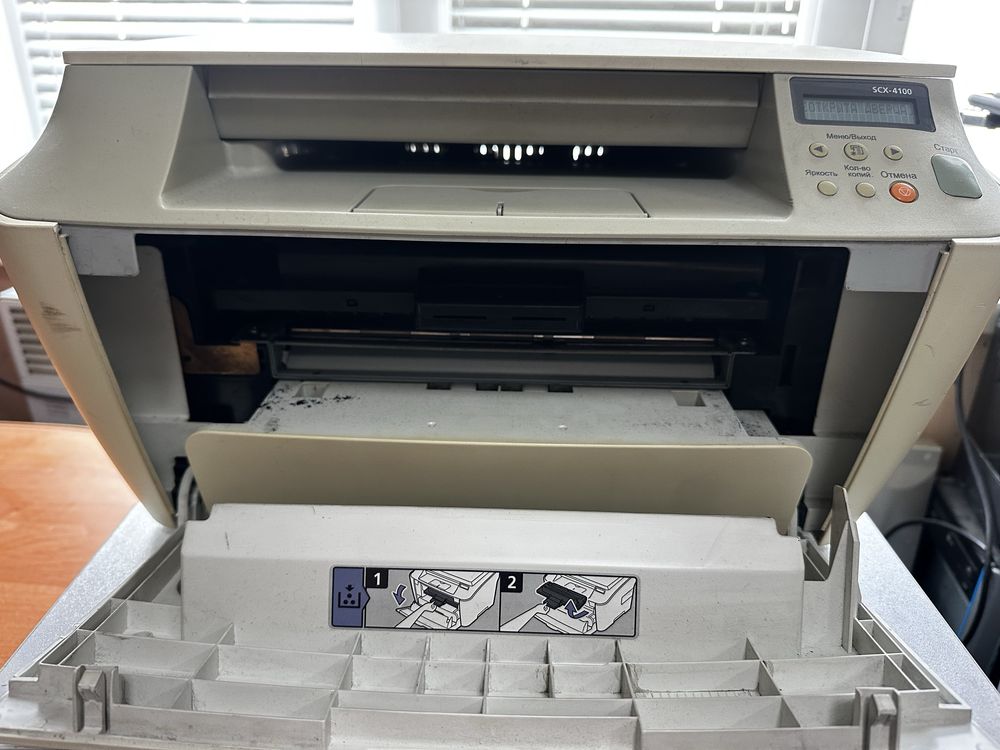 МФУ Samsung SCX-4100 працюючий
