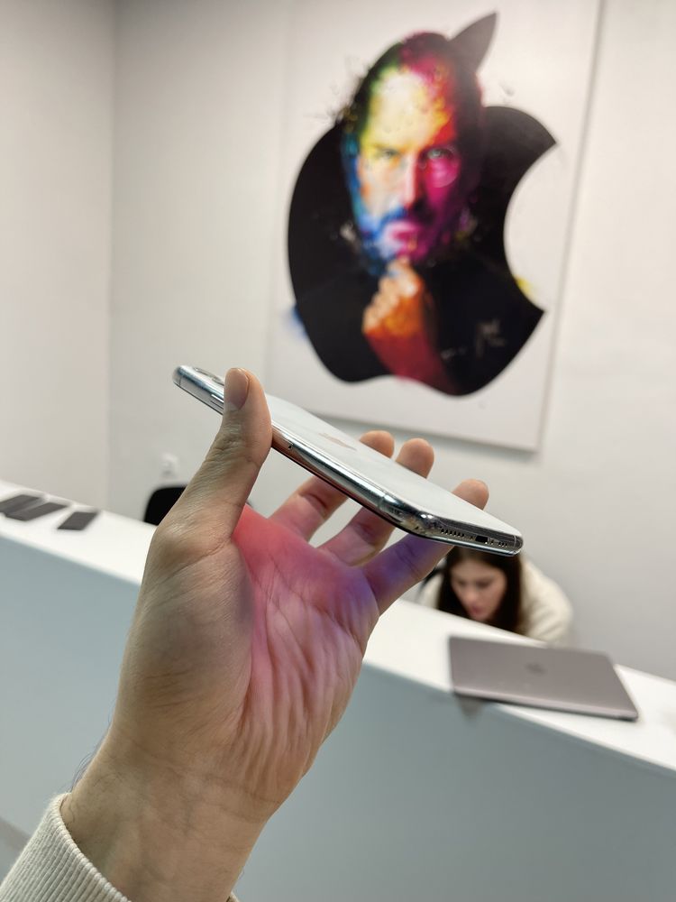 iPhone 11 Pro Silver 256 gb Neverlock Гарантія Від Магазина