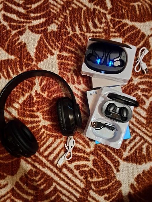 Безпровідні навушники всі 3 моделі