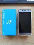 Смартфон Samsung Galaxy J7