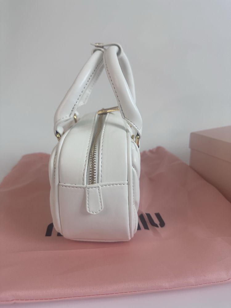 Жіноча сумка з натуральної шкіри MiuMiu МюМю