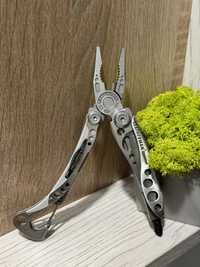 Leatherman skeletool