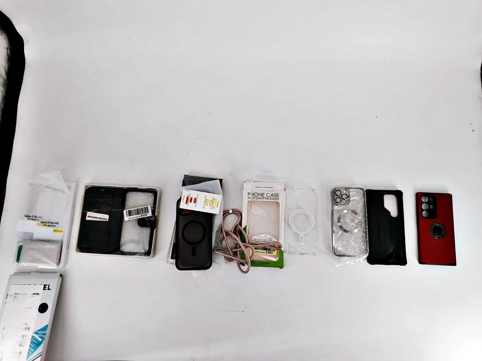 Mix akcesoriów do telefonów i tabletów, paski do zegarków Zestaw