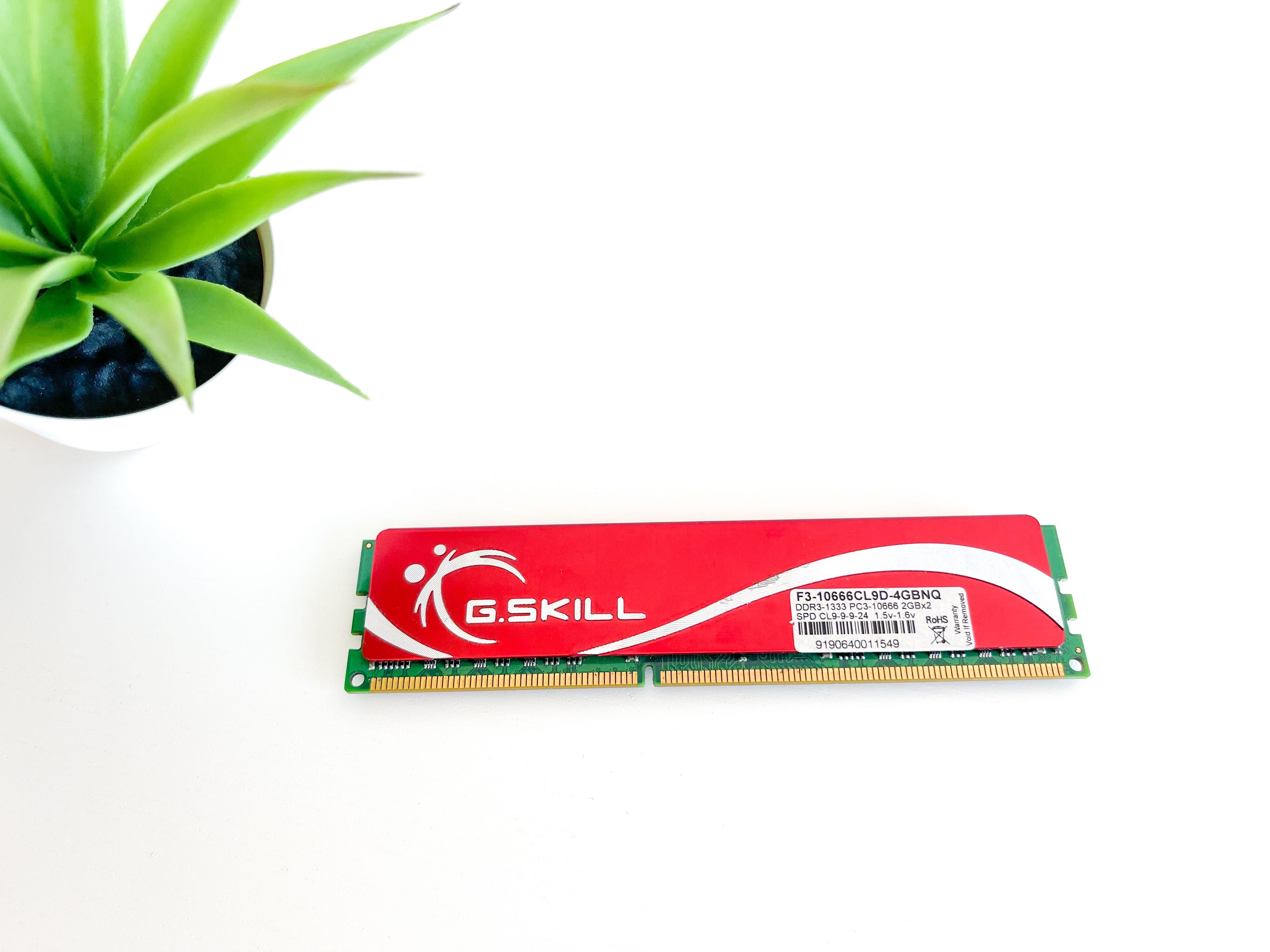 Memória DDR3 1333 2GB - G.SKILL