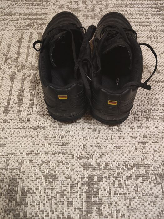 Футбольні сороконіжки 42 розмір