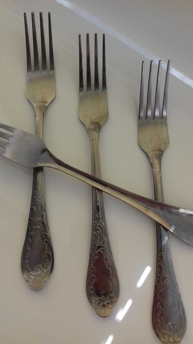 Продаю вилки,ложки , ножи, посеребреные.