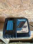 Carregador makita