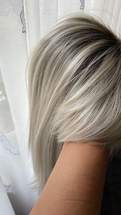 Nowa peruka. Po chemioterapii. Blond z odrostem