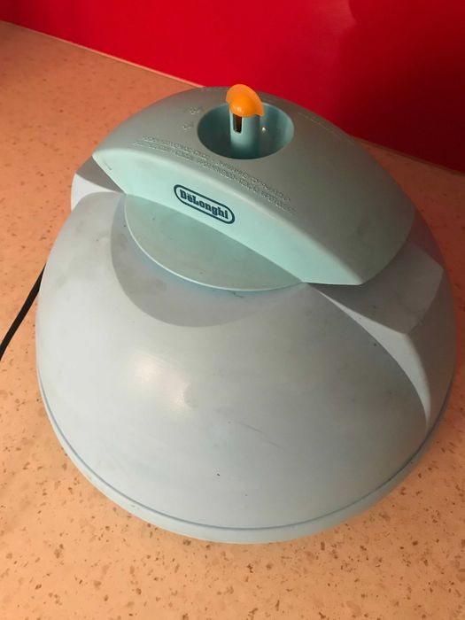 Nawilżacz powietrza De Longhi VH 100