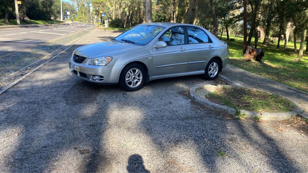 Vendo Kia cerato 2005