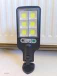 Lampa LED solarna z czujnikiem zmierzchu i ruchu 22 x 8,5cm
