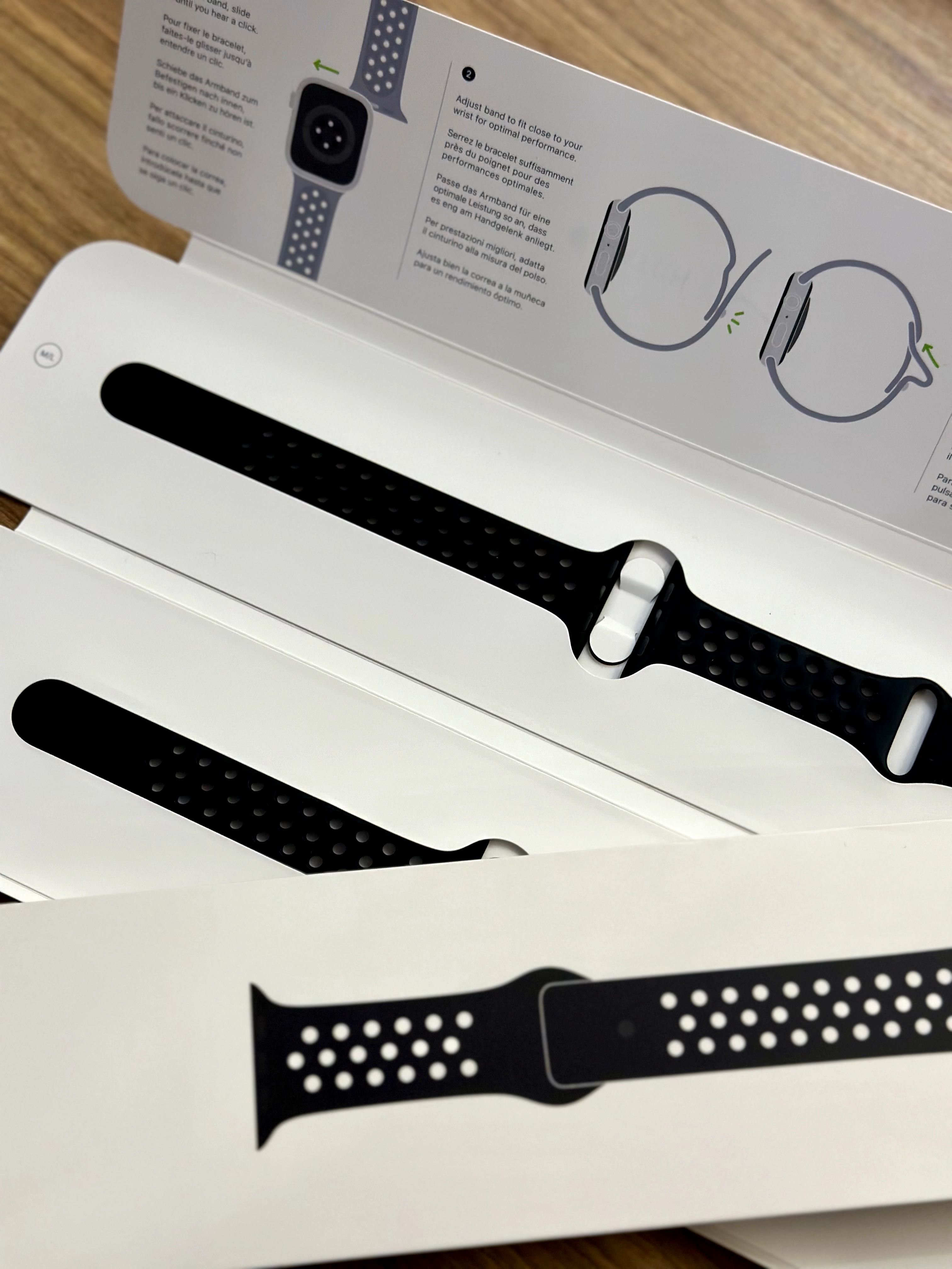 Apple Watch Series 7 GPS + Cellular