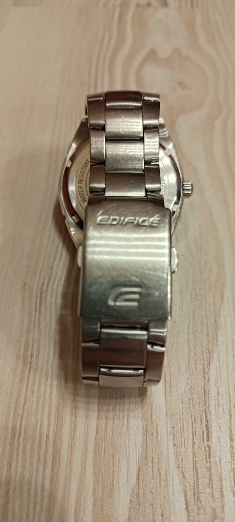 Używany męski zegarek Casio Edifice w dobrej cenie!