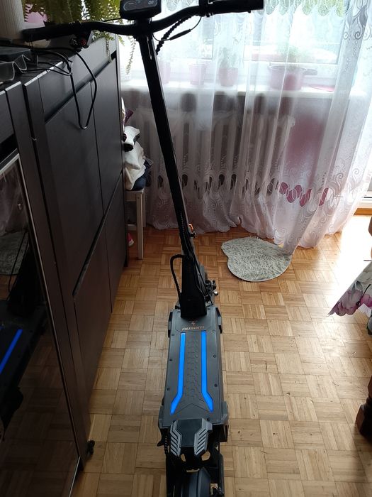 Aussom hulajnoga elektryczna