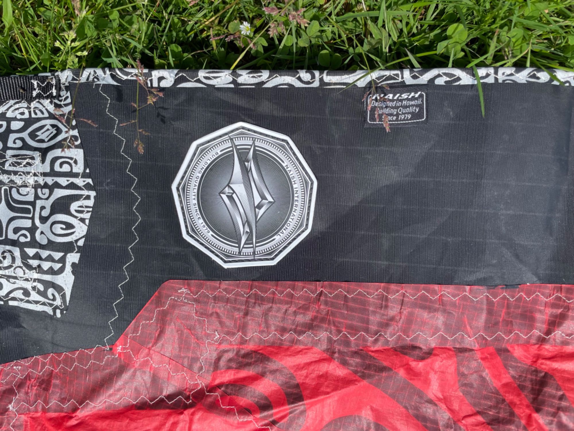 Latawiec kitesurfing NAISH TORCH 9 m +plecak uszkodzony