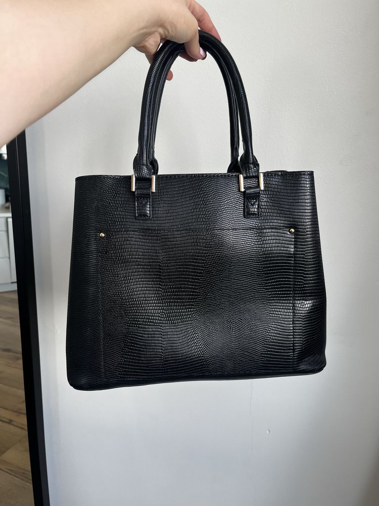 Czarna torebka do ręki torba shopper pojemna
