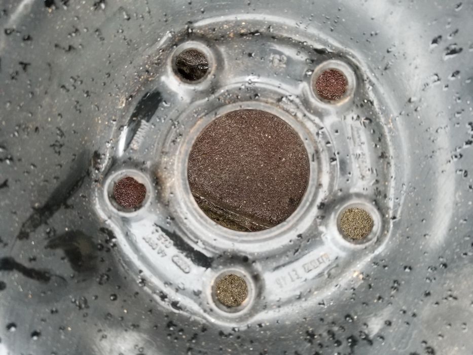 Дискі 5 112 R15 6J×15  ET 45 Audi Volkswagen Seat Skoda