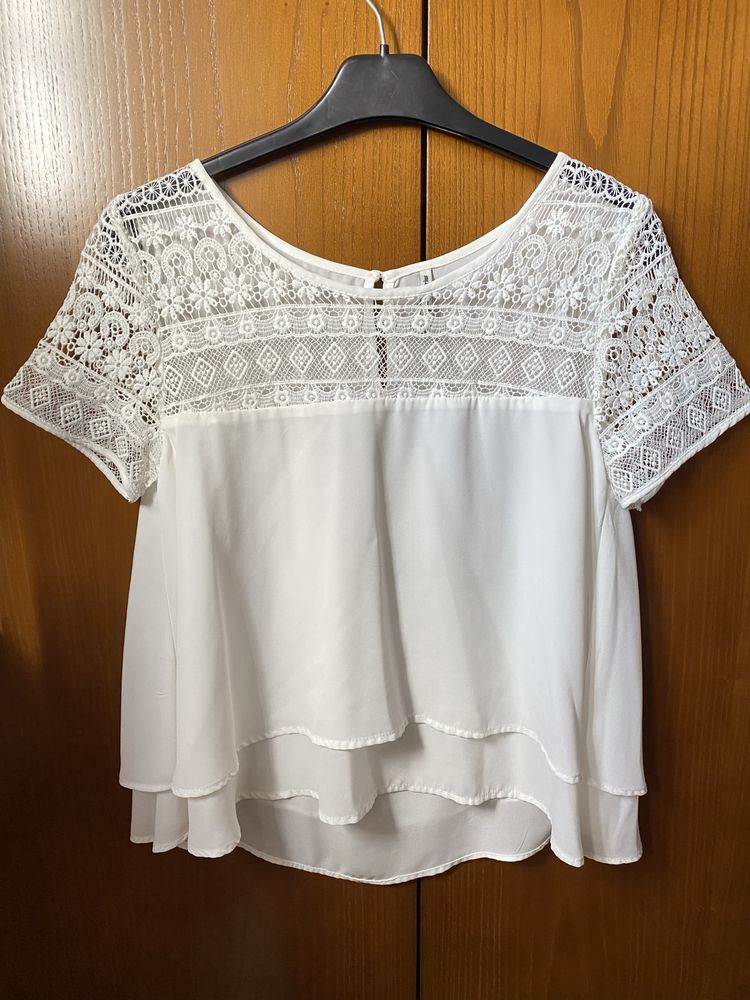 Blusa branca Stradovarius