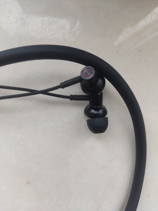 Bluetooth-наушники Baseus Bowie P1x — идеальное состояние