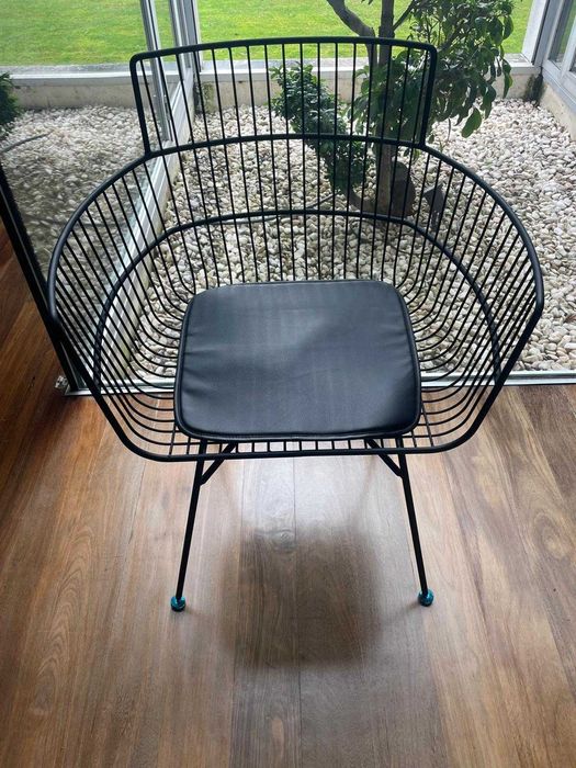 Cadeira de metal com apoio de braços sklum