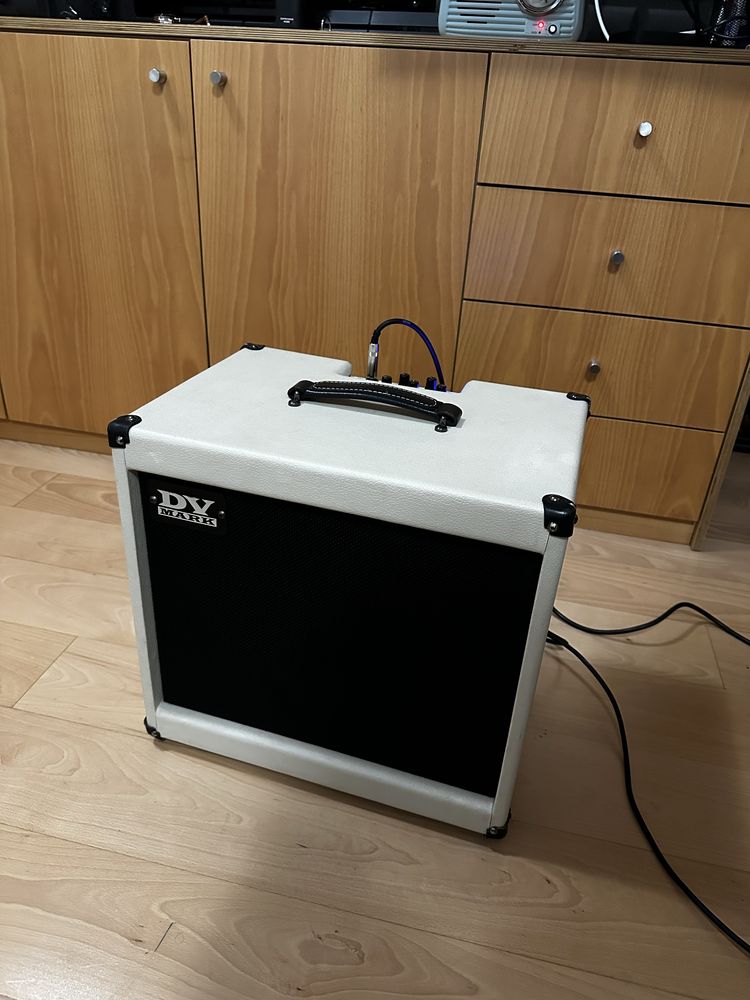 Amplificador guitarra DV Mark 12