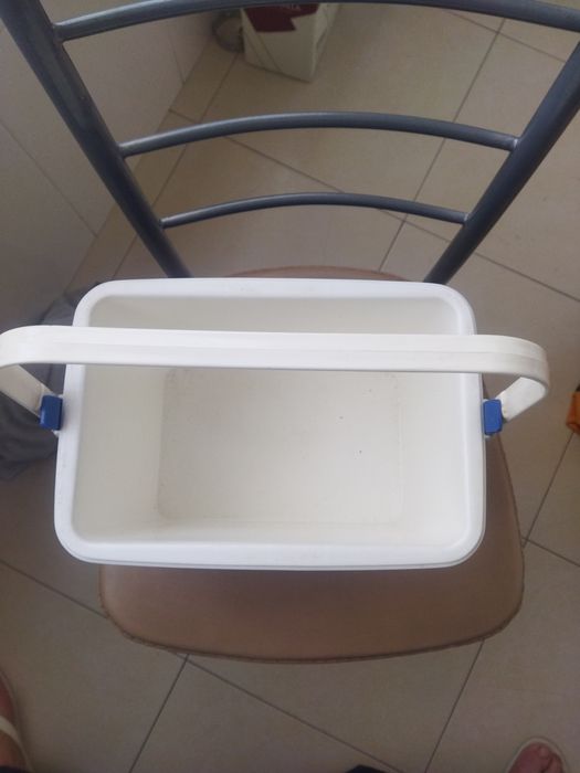 Lancheira em azul de dois litros