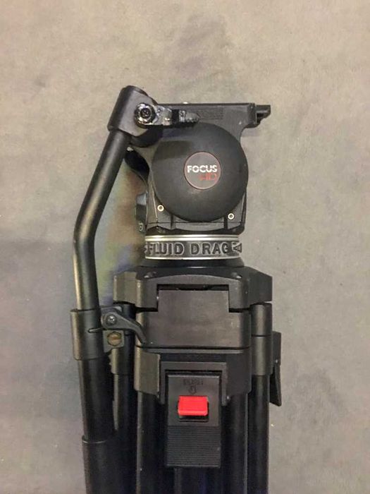 Tripé Cartoni Focus HD Fluid Head & Two-Stage 3-Tube Aluminum Alloy